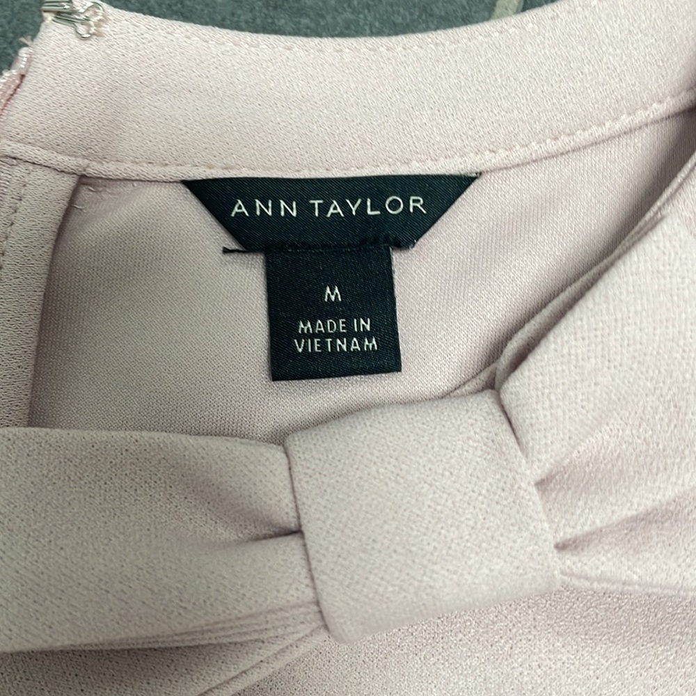 Ann Taylor Top - Picture 3 of 4